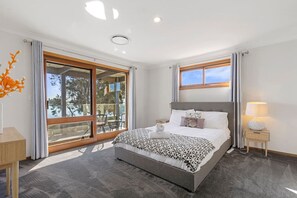 5 多间卧室、熨斗/熨衣板、WiFi、床单