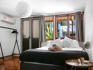 4 soverom, skrivebord, strykejern/-brett og wi-fi