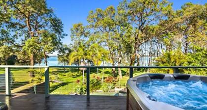 Blissful Lakefront Pool & Oasis