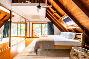 6 Schlafzimmer, Schreibtisch, Bügeleisen/Bügelbrett, WLAN