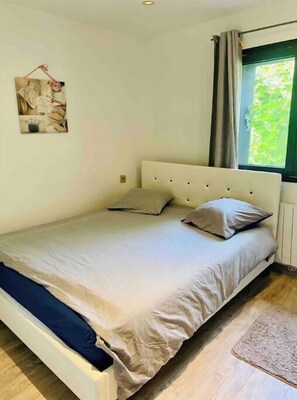 2 bedrooms