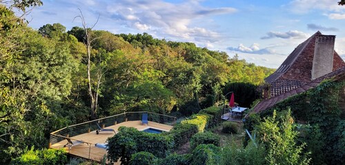La Maison de Pierrot, en pleine nature, climatisée, entre Rocamadour et Padirac