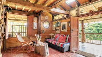 Design Cabin | Living area