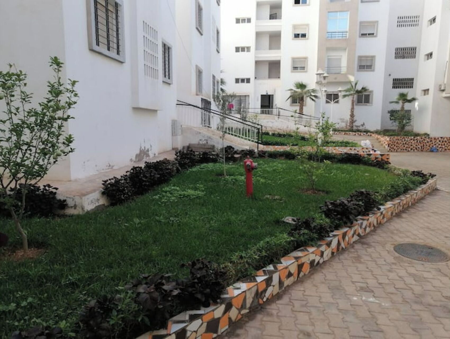 المنطقة المحيطة بالمنشأة