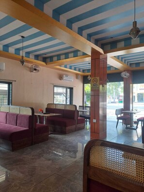 Restaurant - HOTEL ABU INN (Abu Road)