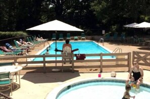 Piscine extérieure, piscine chauffée