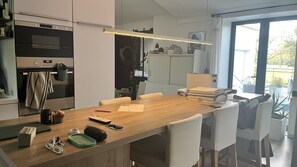 Mikrobølgeovn, ovn, kogeplade, opvaskemaskine
