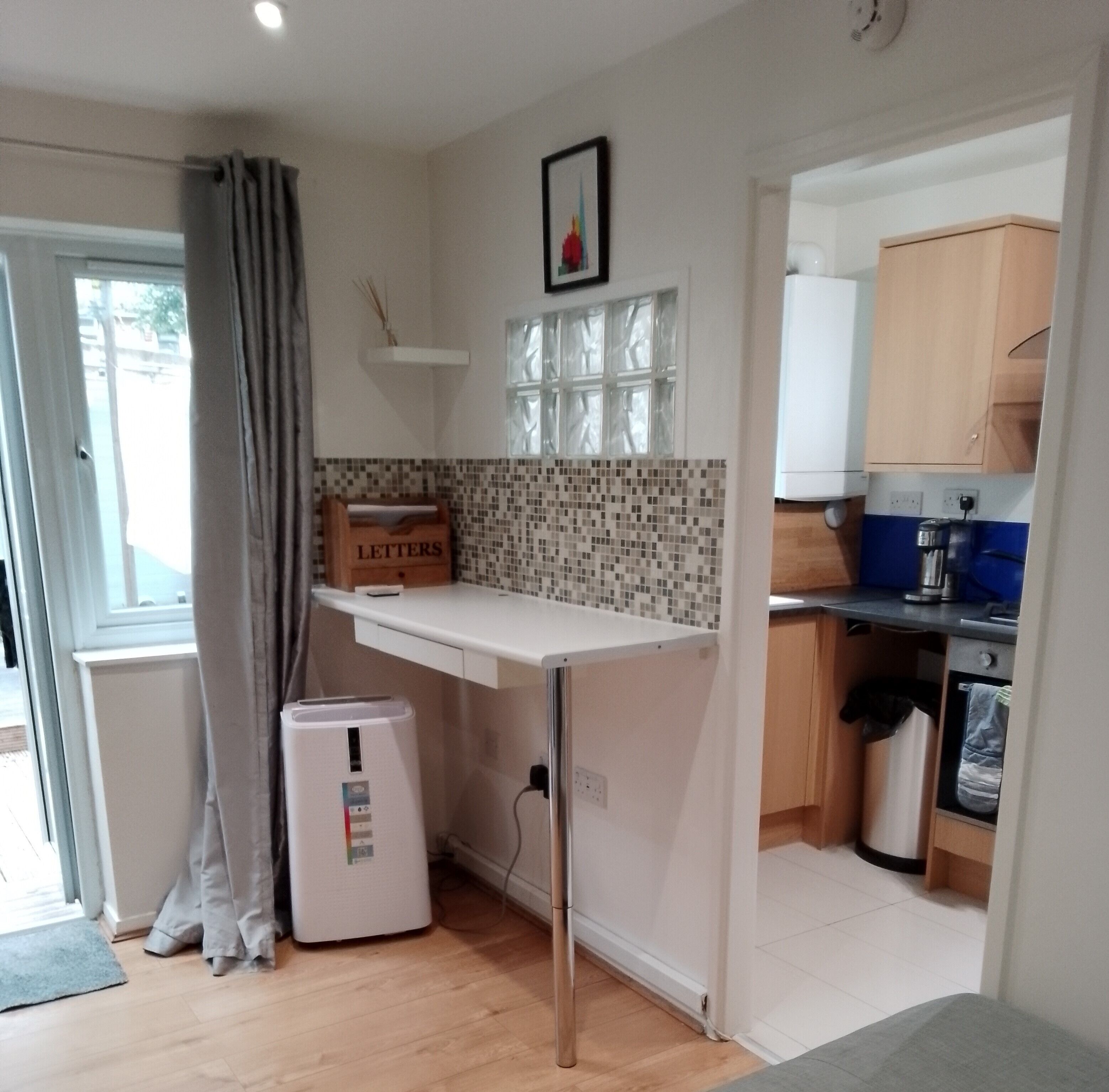 Apartment, 1 Queen Bed | Private kitchen | Fridge, microwave, oven, stovetop