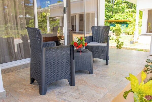 Exterior - Macmillan's Holiday Villas (Praslin Island)