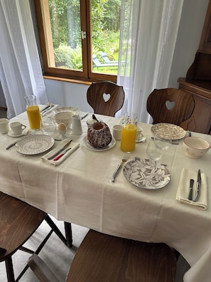 Gratis komplet morgenmad hver dag