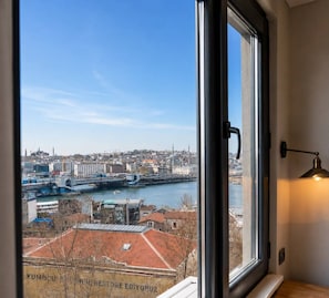 On the beach, 3 beach bars - ART Karakoy Hotel (Istanbul)
