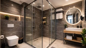 Dusche, Regendusche, kostenlose Toilettenartikel, Haartrockner