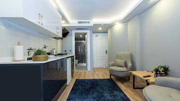 Televisión 70 cm con canales de televisión vía satélite