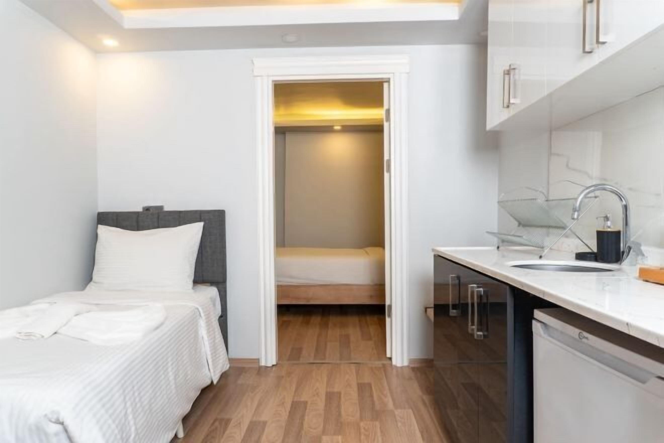 1 bedroom, premium bedding, minibar, in-room safe
