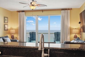 TV - 14th Floor great for a family of 6, Spring/Summer open! (Panama City Beach)