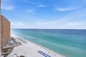 On the beach - 14th Floor great for a family of 6, Spring/Summer open! (Panama City Beach)