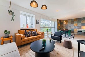 TV connectée, espaces bureaux