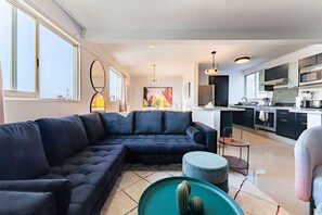 Smart TV, offices - Stylish Roma Penthouse with Roku TV and WiFi (Ciudad de México)