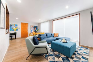 Smart TV, offices