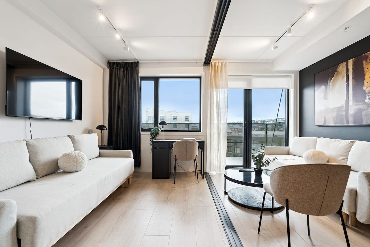 Comfort Apartment | 3 bedrooms, down comforters, individually decorated