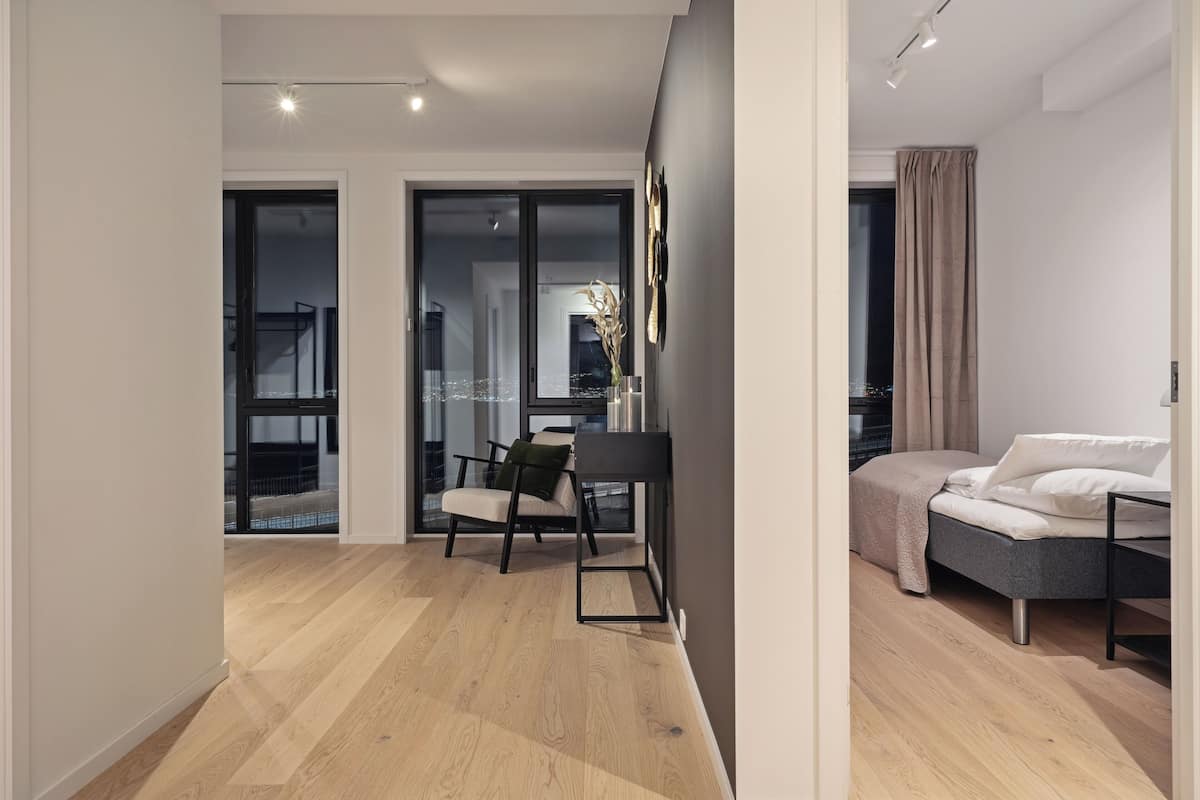 Exclusive Apartment | 3 bedrooms, down comforters, individually decorated