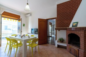 Apartment | Esszimmer