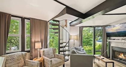 Ski In/Ski Out Round House in Sugar Mountain