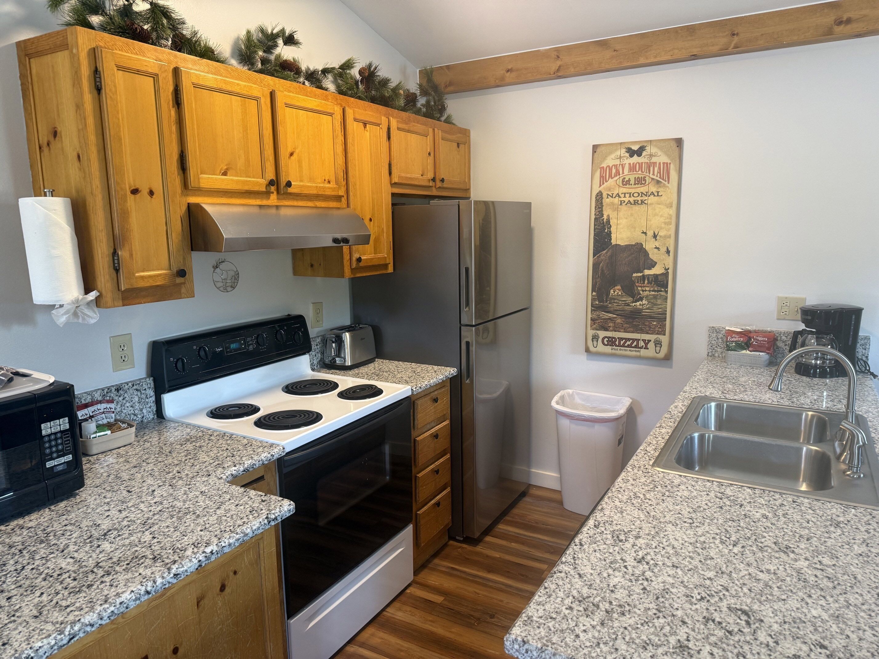 Cabin, 2 phòng ngủ | Bếp riêng | Tủ lạnh, lò nướng, dụng cụ pha cà phê/trà, lò nướng bánh mì 