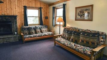 Cabin, 2 Bedrooms | Interior