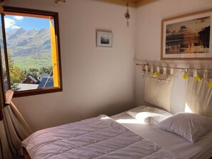 3 camere