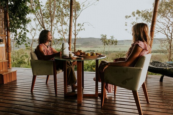 Bungalow | Outdoor dining - Bangalô Ametista (Alto Paraíso de Goiás)