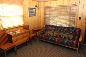 Living area - Lazy R Cottages: 1 1 Bedroom Apts (Estes Park)