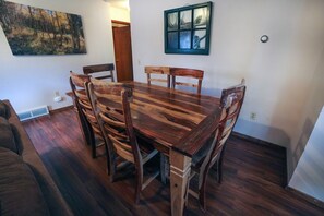 Cabin, 2 Bedrooms | Dining