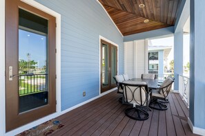 House, 3 Bedrooms | Outdoor dining