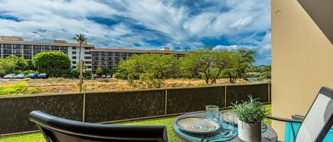 Condo, 2 Bedrooms | Property grounds