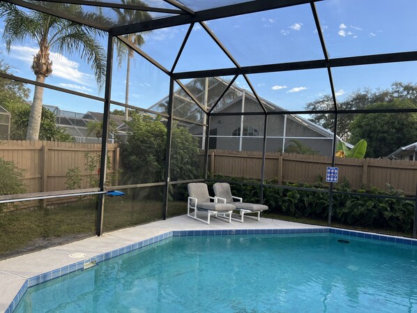 Beheizter Pool