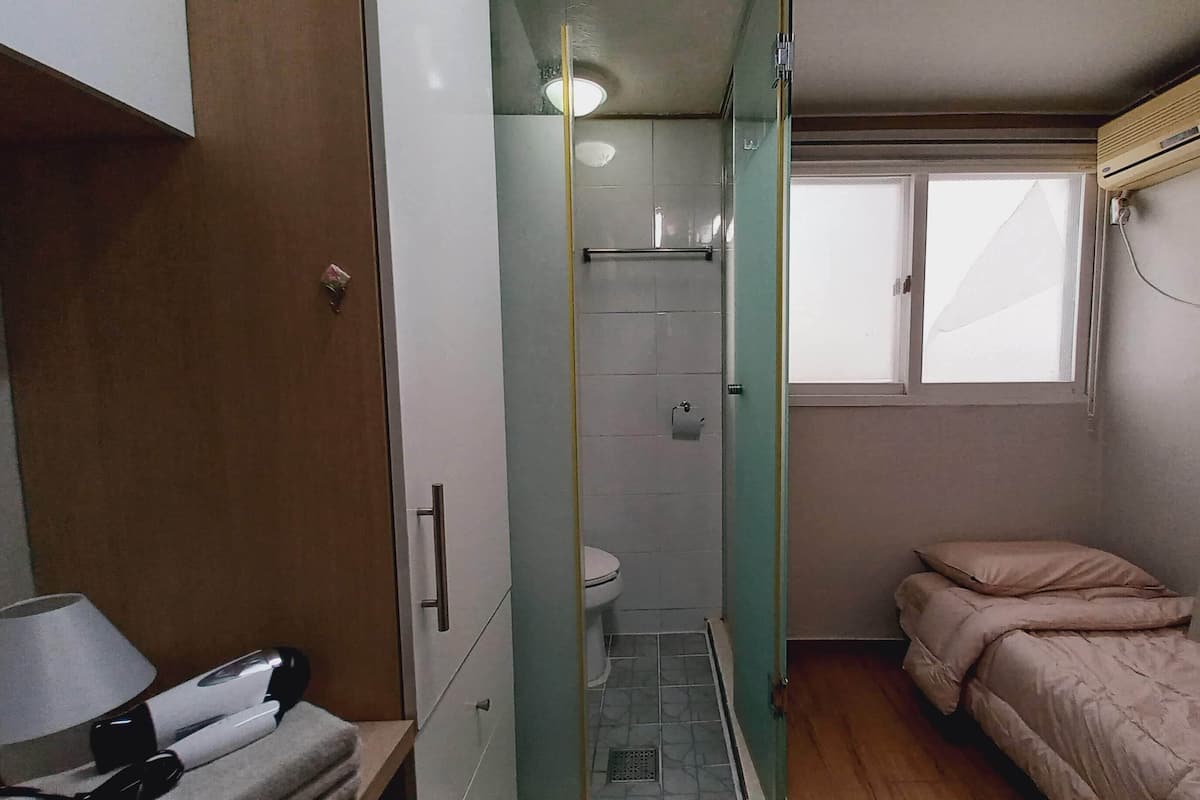 Comfort Single Room (Non-Korean nationals only) | Individually decorated, desk, laptop workspace, free WiFi