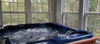 HOT TUB - The Lodge - 4 bedroom home at Table Rock Lake - 2 blocks from water
