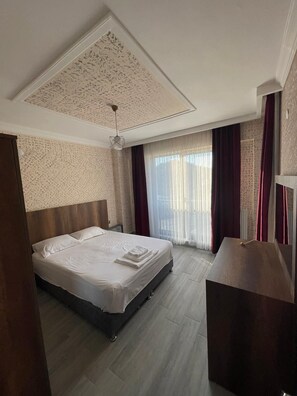 Chambre Familiale, balcon, vue montagne | Wi-Fi gratuit