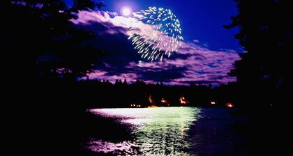 Lakefront Cabin on Lake Adirondack- Tax free