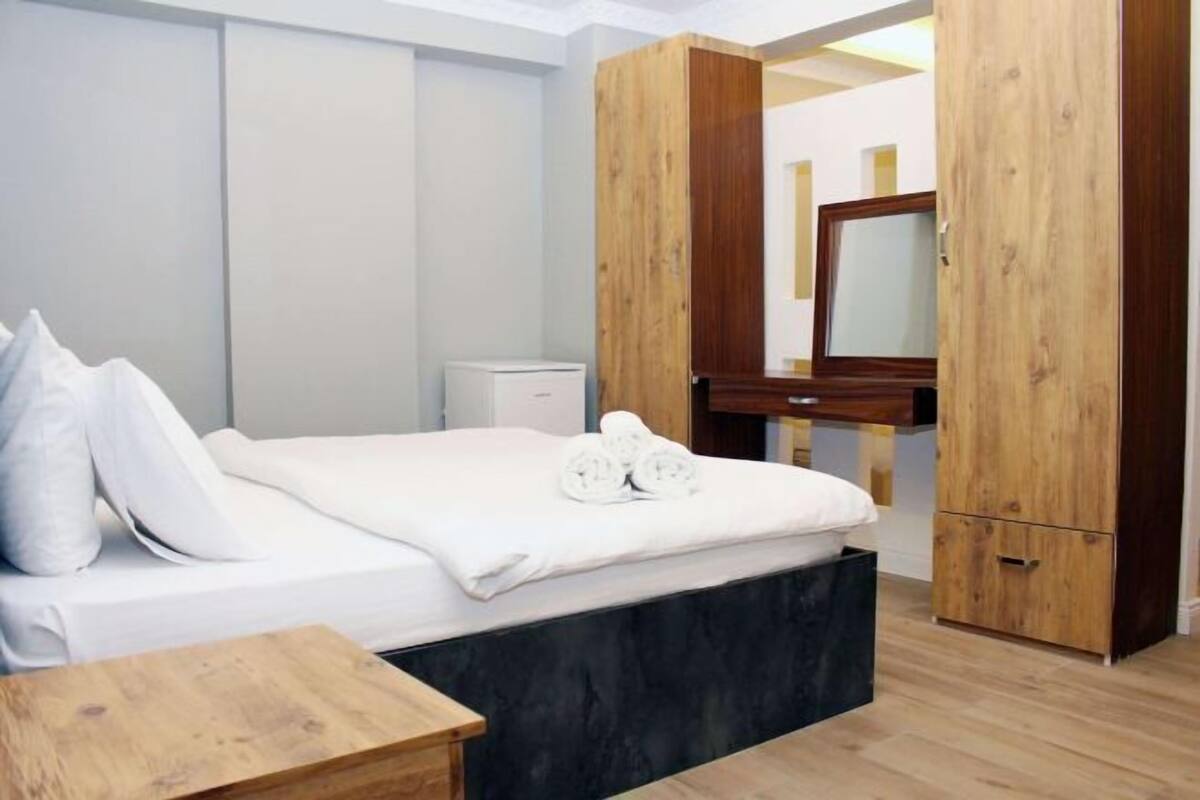 3 makuuhuonetta, minibaari, yksilöllisesti sisustettu