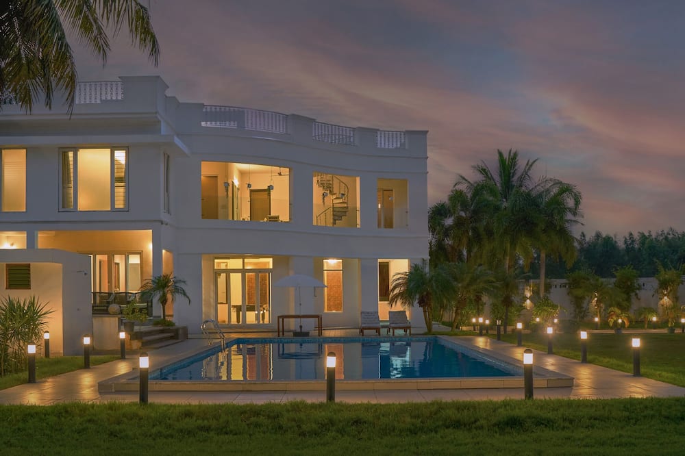 Truliv Villa Ivory