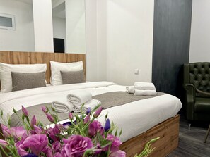 Deluxe Double Room | Living area - IT Hotel In Center  (Yerevan)