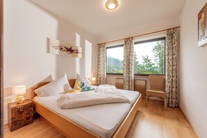 4 habitaciones, wifi y ropa de cama 