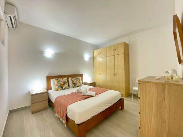 1 Schlafzimmer, Bügeleisen/Bügelbrett, kostenloses WLAN, Bettwäsche