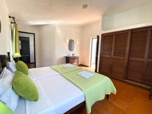 3 Schlafzimmer, Bügeleisen/Bügelbrett, kostenloses WLAN, Bettwäsche