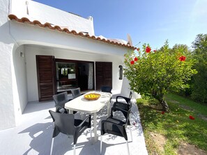Outdoor dining - ALBUFEIRA VINTAGE DESIGN VILLA WITH POOL by HOMING (Albufeira)