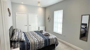 2 habitaciones, tabla de planchar con plancha y wifi gratis