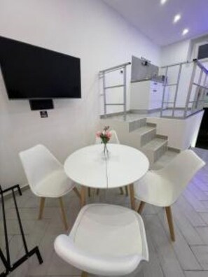 تناول الطعام