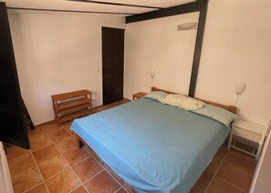 4 bedrooms, desk, iron/ironing board, free WiFi - Finca in the country with pool (Álora)